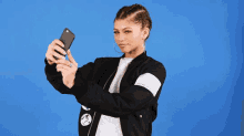 Zendaya Selfie GIF - Zendaya Selfie Zendaya Selfie GIFs