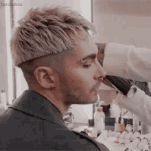 Bill Kaulitz Haircut GIF - Bill Kaulitz Haircut Move GIFs