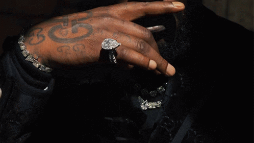 Smell Gucci Mane GIF - Smell Gucci Mane Long Live Dolph Song - Discover &  Share GIFs