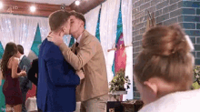 Starry Kissing Ste And Harry GIF - Starry Kissing Starry Ste And Harry GIFs