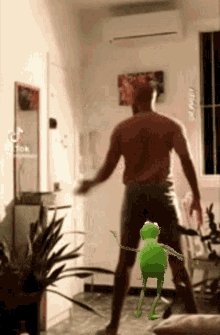 Andrew Tate Kermit The Frog GIF - Andrew Tate Kermit The Frog Dance GIFs