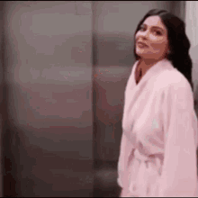 Shanqh Al Kylie Jenner GIF