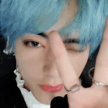 Gngvante Taehyung Blue Hair GIF - Gngvante Taehyung Blue Hair GIFs