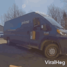 Your Package Is Here Viralhog GIF - Your Package Is Here Viralhog Delivery GIFs