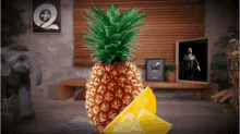 ananas pineapple fruit creeping hand