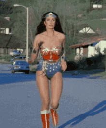 My Wonder Woman Running GIF - My Wonder Woman Running Hero GIFs