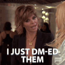 I Just Dmed Them Lisa Rinna GIF - I Just Dmed Them Lisa Rinna Real Housewives Of Beverly Hills GIFs