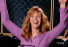Lisa Kudrow Excited GIF - Lisa Kudrow Excited Yay GIFs