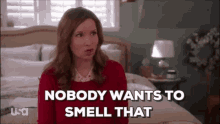 Playing House Nobody Wantsto Smell That GIF - Playing House Nobody Wantsto Smell That Maggie GIFs