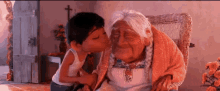 Te Amo Vó, Vovó, Avó / Beijo / Neto / Coco / Pixar / Viva Avidaeumafesta GIF - Keletons Were Family Hug GIFs