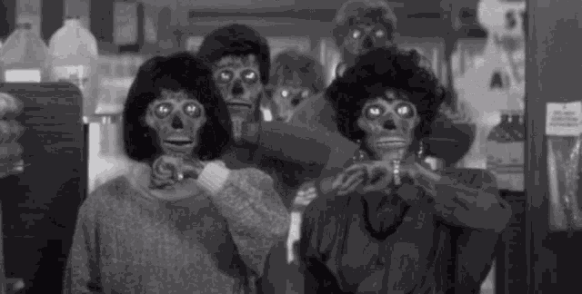 They Live1988 Skeleton GIF - They Live1988 Skeleton Consoom - Descubre ...