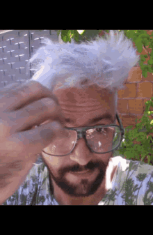 Blond Topete GIF - Blond Topete Blonde GIFs