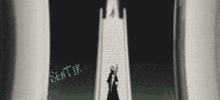 a person is standing on a set of stairs with the word sentir written on the bottom