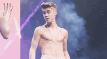 Www.Camiveron.Tumblr.Com GIF - Justin Bieber Shirtless Concert GIFs