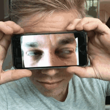 Krismen Phone Face GIF - Krismen Phone Face Looking GIFs