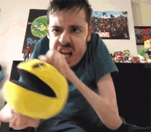 Pac Man Throw GIF - Pac Man Throw Angry GIFs