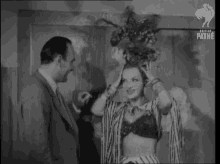 Carmen Miranda Laughing GIF - Carmen Miranda Laughing Diva GIFs