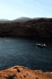Lake Boat GIF - Lake Boat Mountain GIFs