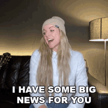 I Have Some Big News For You Cameo GIF - I Have Some Big News For You Cameo I Want To Share Big News To You GIFs