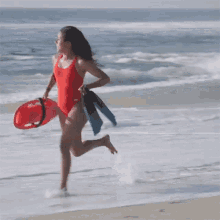 Running By The Shore Michelle Khare GIF - Running By The Shore Michelle Khare Im Coming GIFs