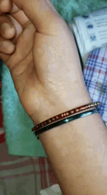 Puyka Hands GIF - Puyka Hands Bracelet GIFs