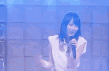 Ikuta Erika GIF - Erika Ikuta Singing Singer GIFs