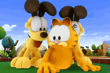 Garfield Odie GIF - Garfield Odie Double Team GIFs