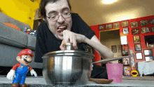 Open Lid Ricky Berwick GIF - Open Lid Ricky Berwick Making Mario A Cake GIFs
