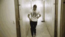 Funny Dance Wave Smooth GIF - Funny Dance Wave Smooth - Discover & Share  GIFs