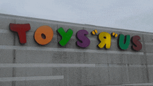 Toys R Us Toy Store GIF - Toys R Us Toy Store Toys R Us Store GIFs