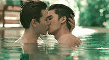 petekao kiss pool underwater kiss dark blue kiss