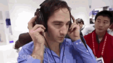 Hearing Your Favorite Song For The First Time  GIF - Record Listen Music GIFs