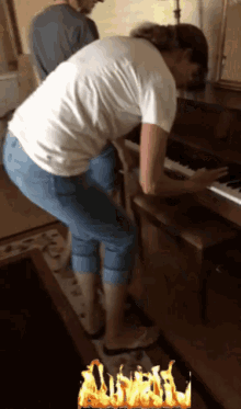 Dancing Piano GIF - Dancing Piano Dance GIFs