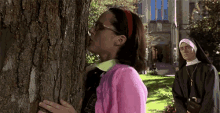 Molly Shannon Loves Trees GIF - Molly Shannon Kiss Trees GIFs