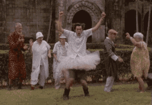 Tutu Dance GIF - Tutu Dance Ace Ventura GIFs