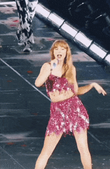 Stantwt Taylor Swift GIF