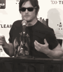 Norman Reedus Twd GIF - Norman Reedus Twd Interview GIFs