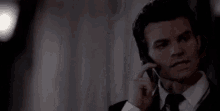Elijah Mikaelson Phone Call GIF - Elijah Mikaelson Phone Call The Vampire Diaries GIFs