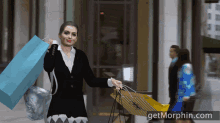 Anne Hathaway Shopping GIF - Anne Hathaway Shopping Bags GIFs