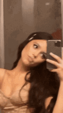 Jenna Ortega Selfie GIF - Jenna Ortega Selfie Mirror Selfie GIFs
