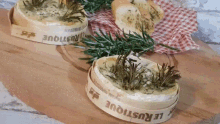 Camembert Coulant GIF