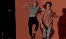 Lili Reinhart Cole Sprouse GIF - Lili Reinhart Cole Sprouse Betty Cooper GIFs