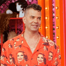 Laughing Alexis Michelle GIF - Laughing Alexis Michelle Rupauls Drag Race All Stars GIFs