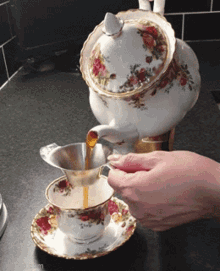 Cuppa Teapot GIF - Cuppa Teapot Hot GIFs