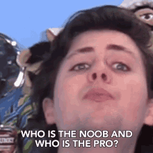 Who Is The Noob And Who Is The Pro Newbie GIF - Who Is The Noob And Who Is The Pro Newbie Professional GIFs