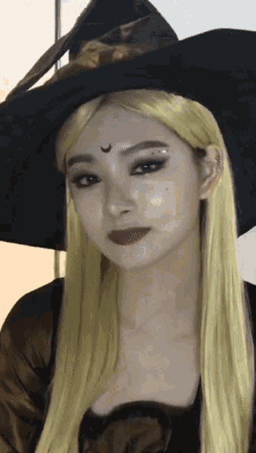 kpop-witch.gif