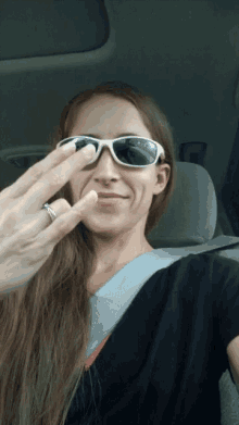 Shocker Lizzi GIF - Shocker Lizzi Selfie GIFs
