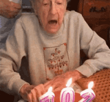 สุขสันต์วันเกิด Blow Candle GIF - สุขสันต์วันเกิด Blow Candle Birthday GIFs