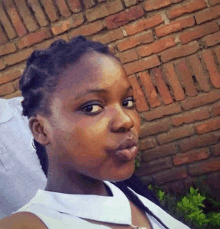 African Girl Selfie GIF - African Girl Selfie Pout GIFs
