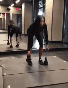Work Out Naomi Campbell GIF